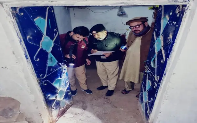 Peshawar, PTI, ANP, intolerance