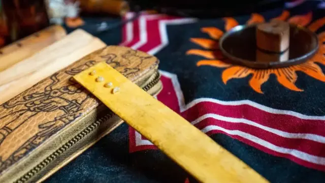 Kambo sidan ayuu u yaal inta aan qofka lagu dhejin