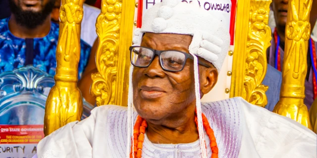 Ọba Owolabi Olakulehin