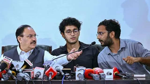 शनिवार को सीजेपी और मोदी सरकार के बीच हुई बैठक के बाद एक प्रेस कॉन्फ्रेस में बताया गया कि स्टूडेंट्स की मांगें स्वीकार कर ली गई हैं