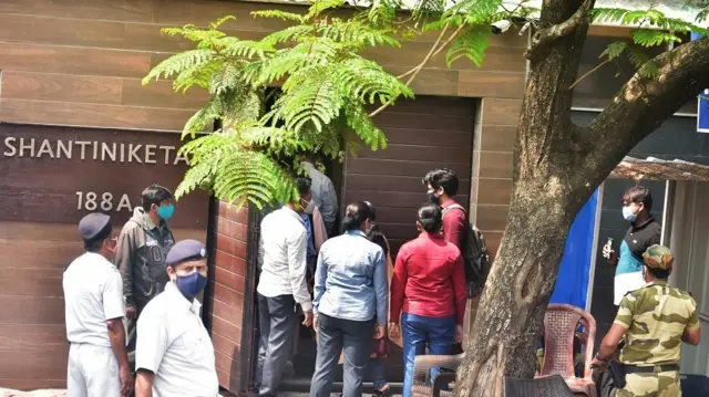 हरीश मुखर्जी स्ट्रीट स्थित 'शांतिनिकेतन' जहां अभिषेक बनर्जी सपरिवार रहते हैं