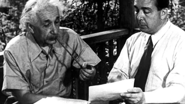 ไอน์สไตน์เขียนจดหมายเตือนเรื่องพลังนิวเคลียร์ถึงประธานาธิบดีรูสเวลต์ ด้วยความช่วยเหลือของลีโอ ซีลาร์ด