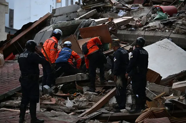 Cuerpos de rescate Caracas