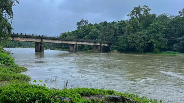 નેત્રાવતી નદી પર બનેલો બ્રિજ