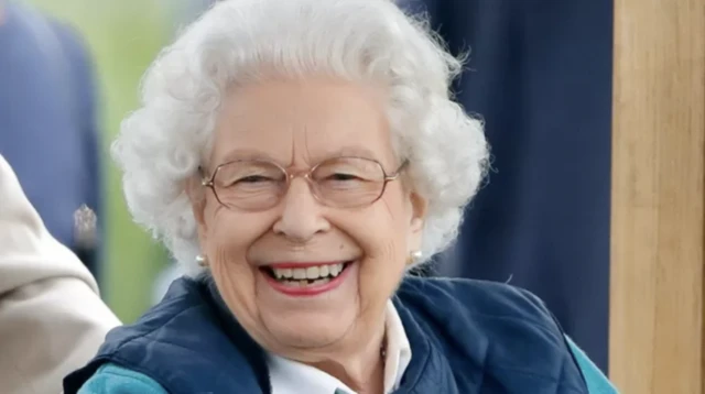 королева Елизавета 