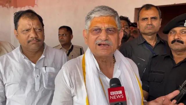 जेडीयू के ललन सिंह का दावा है कि मुंगेर में उनका कोई मुक़ाबला नहीं है और जनता विकास ने नाम पर वोट करेगी.