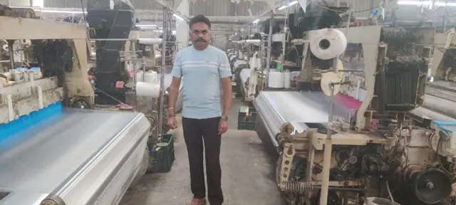 સુરતના કારખાનેદાર ભરતભાઈ વઘાસિયા છેલ્લા પાંચ વર્ષથી નવાપુરમાં યુનિટ ચલાવી રહ્યા છે