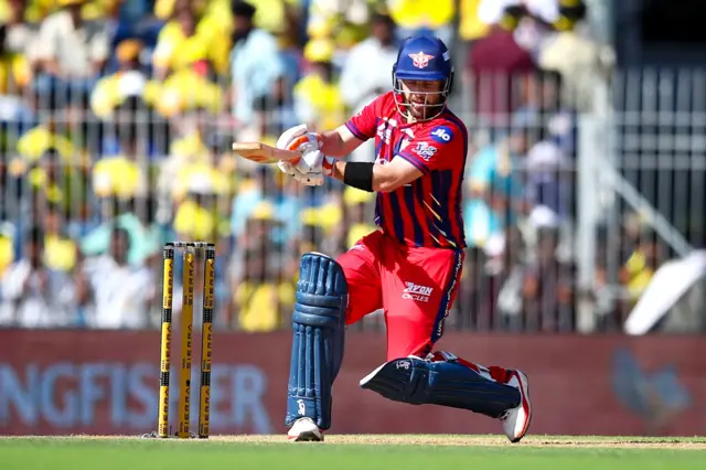 33 பந்துகள் சந்தித்த ஜாஷ் இங்லிஸ் 85 ரன்கள் விளாசினார்