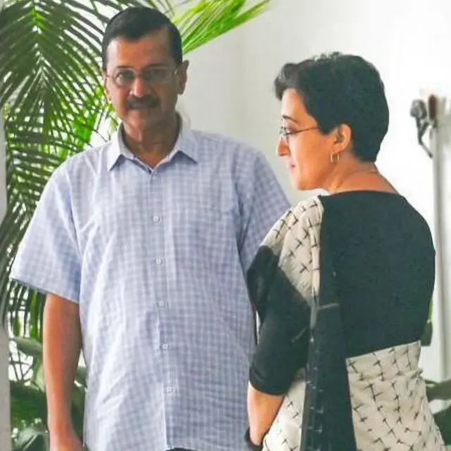 17 सप्टेंबरला दिल्लीतील उपराज्यपालांच्या घरी आतिशी आणि अरविंद केजरीवाल
