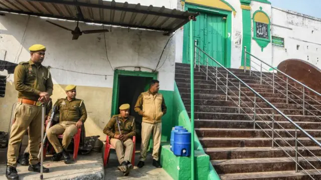 संभल हिंसा के बाद की तस्वीर.