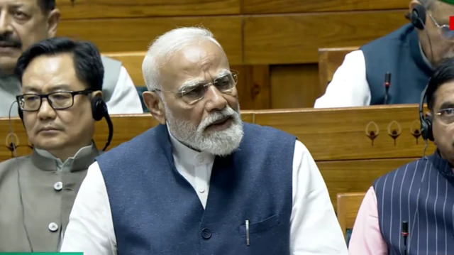 नरेंद्र मोदी