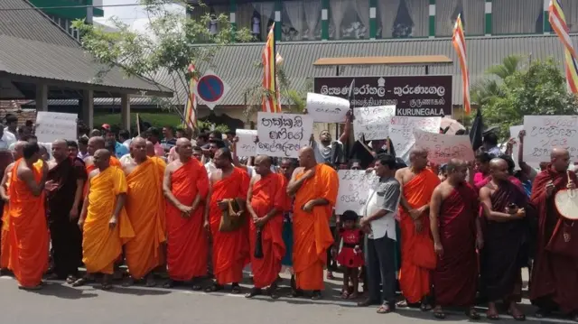 బౌద్ధులు