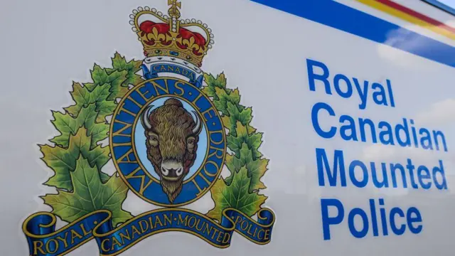 ਰੌਇਲ ਕੈਨੇਡੀਅਨ ਮਾਊਂਟਡ ਪੁਲਿਸ ਦਾ ਲੋਗੋ