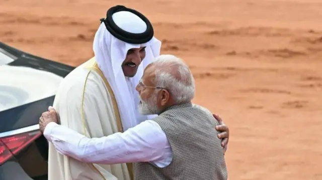கத்தார் மன்னர் ஷேக் தமீம் பின் ஹமத் அல் தானி- பிரதமர் நரேந்திர மோதி