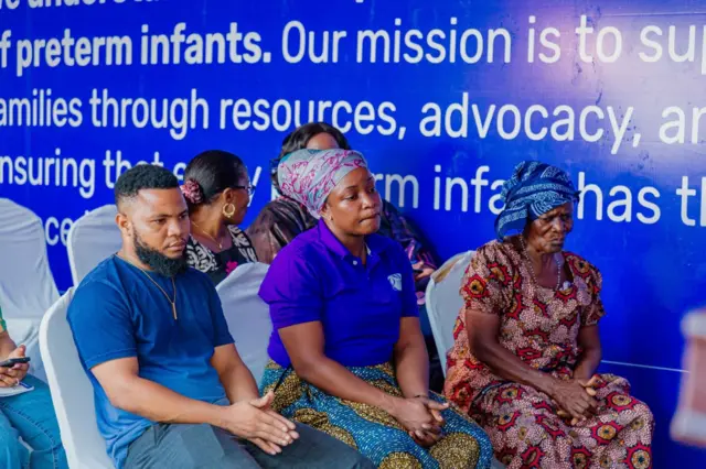 Mariam akiwa na mumewe na bibi yake 