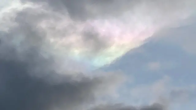 રાજ્યમાં ચોમાસાની વિદાય થઈ રહી છે. તો આગામી દિવસોમાં વરસાદ કેવો રહેશે, ગુજરાતમાં હવે ભારે વરસાદની શક્યતા ખરી કે નહીં. કયા વિસ્તારમાં આવનારા થોડા દિવસમાં વરસાદી માહોલ જોવા મળશે એની વિગતવાર માહિતી જુઓ અમારા આ વીડિયોમાં ટીવી સ્ક્રીન પરનકશાની મદદથી સરળ ભાષામાં.