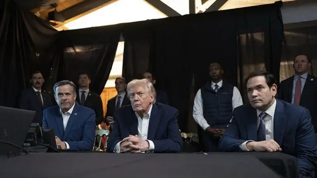 সিআইএ পরিচালক জন র‍্যাডক্লিফ ও পররাষ্ট্রমন্ত্রী মার্কো রুবিওকে পাশে বসিয়ে অপারেশনের লাইভ স্ট্রীম দেখেছেন ট্রাম্প