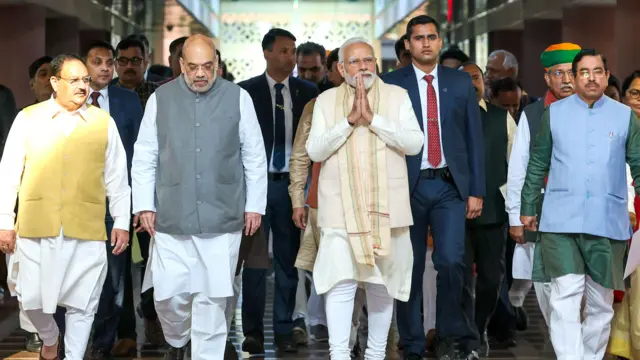 बीजेपी के सामने पहली बार एक संगठित विपक्ष की चुनौती है.