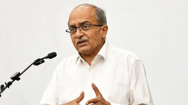 உச்சநீதிமன்ற மூத்த வழக்கறிஞர் பிரசாந்த் பூஷன் 