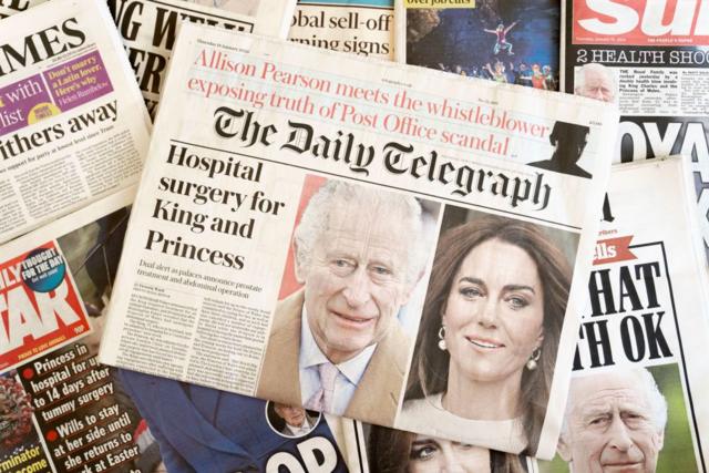 Capas de jornais noticiando cirurgias do rei Charles e de Kate Middleton