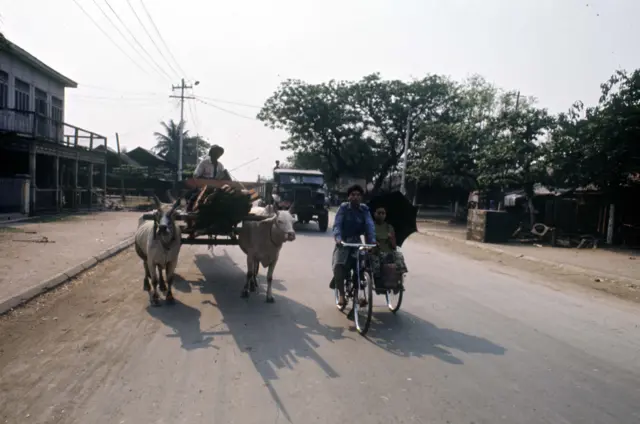 ဆယ်စုနှစ်ချီပြီး ဖွံ့ဖြိုးမှု အရှိန်ပြတ်ကျန်နေခဲ့တဲ့ မြန်မာပြည်
