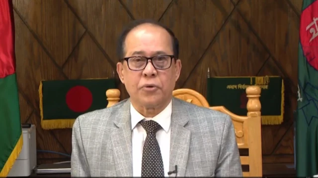 সন্ধ্যায় জাতির উদ্দেশ্যে ভাষণ দেন সিইসি