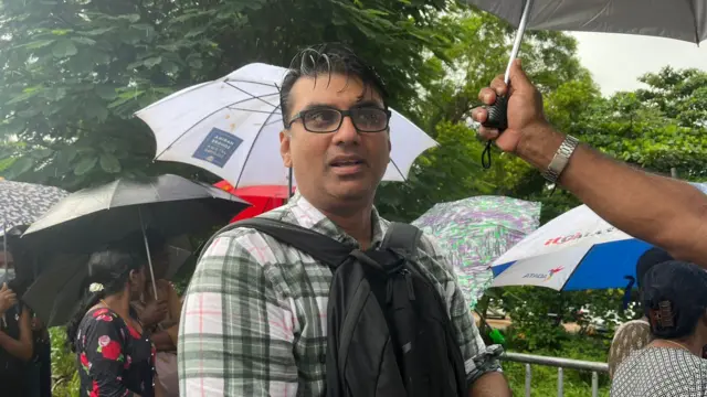 අසංග ද සිල්වා එක්සත් රාජධානියේ සිට පැමිණ තිබුණේ ඔහුගේ විදෙස් ගමන් බලපත්‍රය අලුත් කරගැනීම සඳහායි