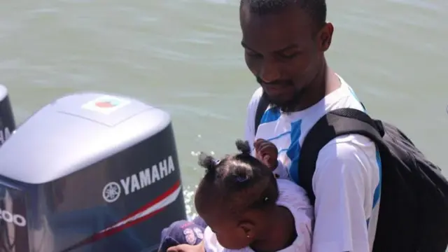 ዳዲያታ ምስ በዂሪ ጓሉ 