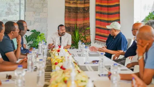 ቀዳማይ ሚንስትር ኣብይ ምስ ጉጅለታት ተደራደርቲ ሰላም
