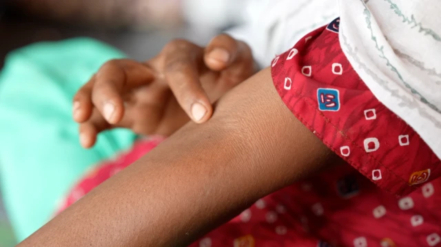 குஜராத், மருத்துவ பரிசோதனை, ஏழை மக்கள், வறுமை, வாழ்வாதாரம்