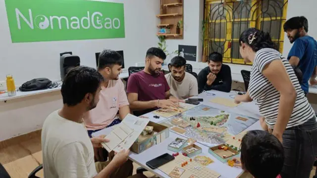 ਕੰਮ ਕਰਦੇ ਲੋਕ