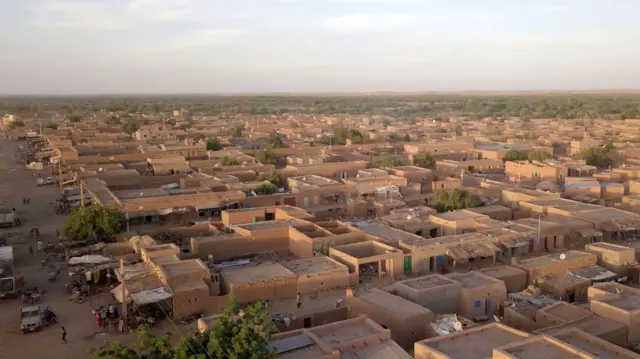 Makana City, Mali