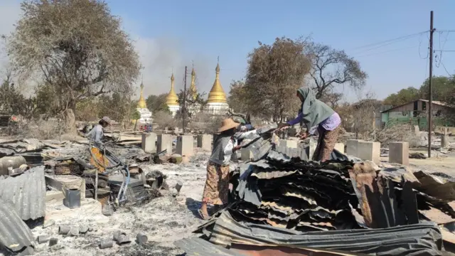 ခင်ဦးမှာ တပတ်အတွင်း နေအိမ် ၅၀၀ကျော်မီးရှို့ခံရ