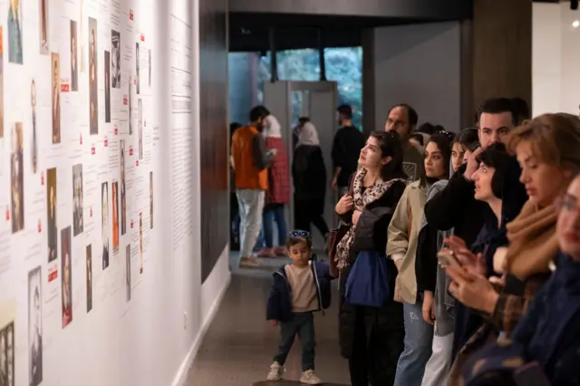 نمایشگاه چشم در چشم با استقبال قابل توجهی روبه‌رو شد