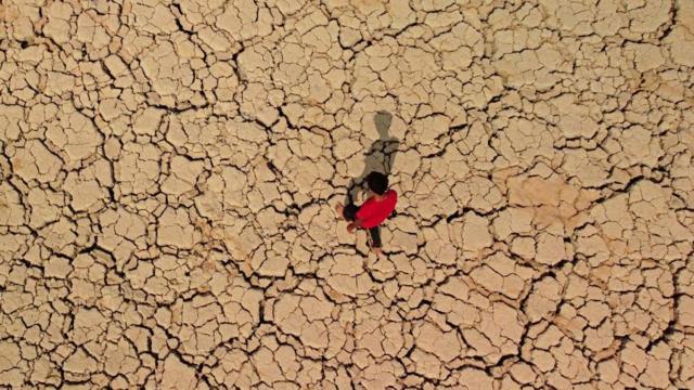 کم آبی ایران؛ «بدون مدیریت درست در نهایت آب کم میآید» - BBC News فارسی