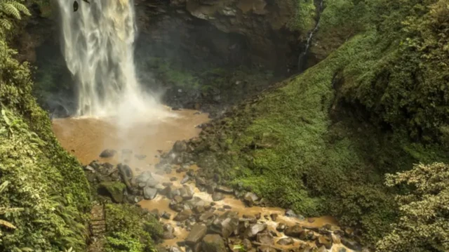 Kondisi air yang keruh di Curug Cipendok, Banyumas, Jawa Tengah, pada Oktober 2017 silam.