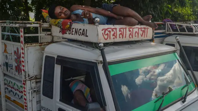 சாலை விபத்து