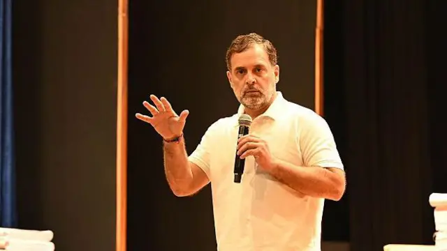 राहुल गांधी 