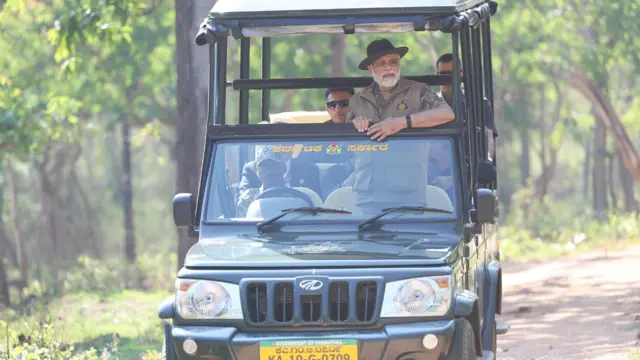 বান্দিপুর ও মুদুমালাই রিজার্ভে টাইগার সাফারিতে প্রধানমন্ত্রী মোদী।এপ্রিল ২০২৩