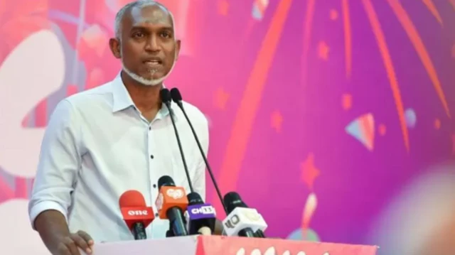 मुइज़्ज़ू 