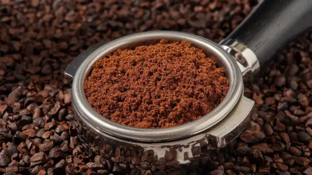 ส่วนผสมของเอโทโม มีตั้งแต่ เมล็ดอินทผลัม สารสกัดจากเมล็ดทานตะวัน และโปรตีนจากถั่วลันเตา