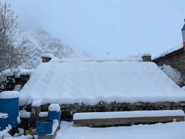 हिउँ परेको डोल्पा