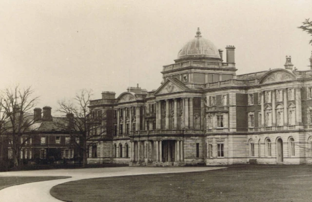 መንበሪ ስድራቢት መሃራጃ ዝነበረ - ኣልቨደን (ሳፎክ - ኢንግላንድ)