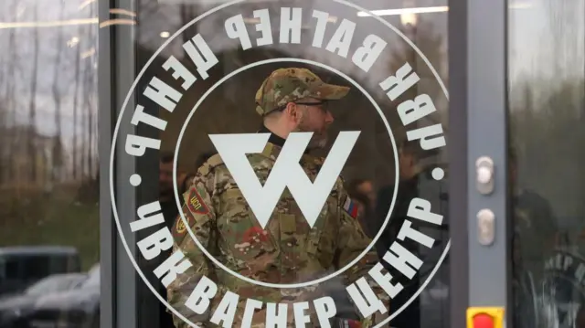 सेन्ट पिटर्सबर्गमा खुलेको पीएमसी वाग्नर सेन्टरको कार्यालय