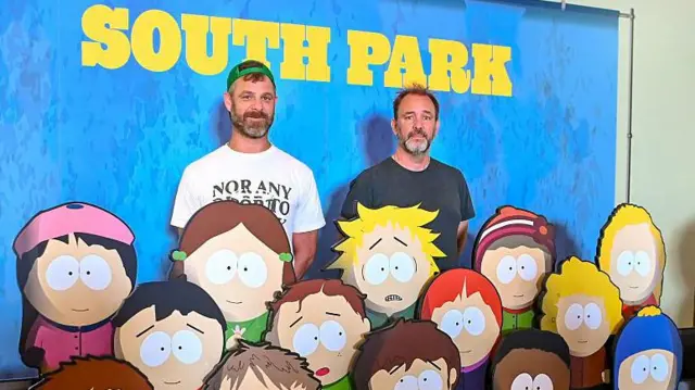 Matt Stone y Trey Parker asisten al evento South Park en San Diego de Paramount+ durante la Comic-Con el 24 de julio de 2025 en San Diego, California.