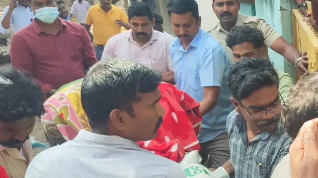 புதுச்சேரியில் 9 வயது சிறுமியின் உடல் வாய்க்காலில் கண்டெடுப்பு