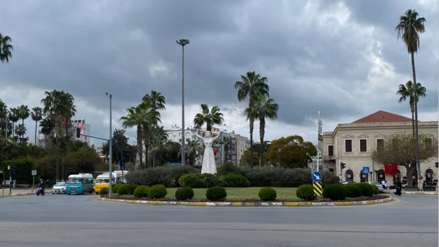 Mersin kent meydanı