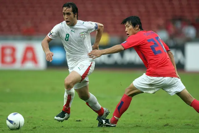 علی کریمی آقای گل جام ملت‌های آسیا ۲۰۰۴ شد