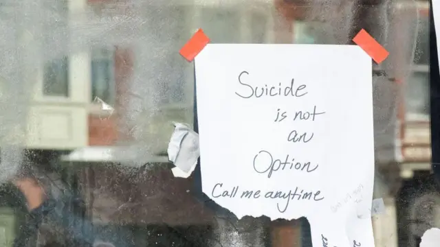 Ilustrasi pencegahan bunuh diri.