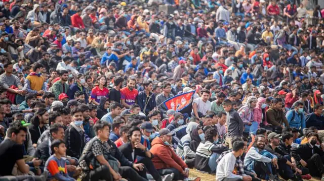  कीर्तिपुर क्रिकेट मैदानमा दर्शकको घुइँचो